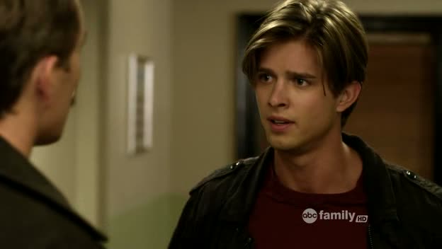 Pretty Little Liars Episode 212 Recap: Over my Dead Body a Lesbian ...