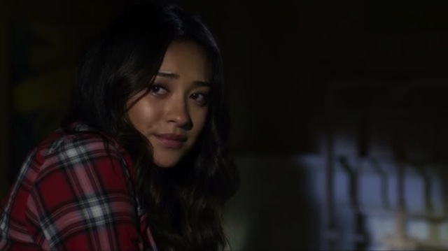 Lesbian Schoolgirls Strap On - Pretty Little Liars Recap 309: The Lesbian Crying Game | Autostraddle