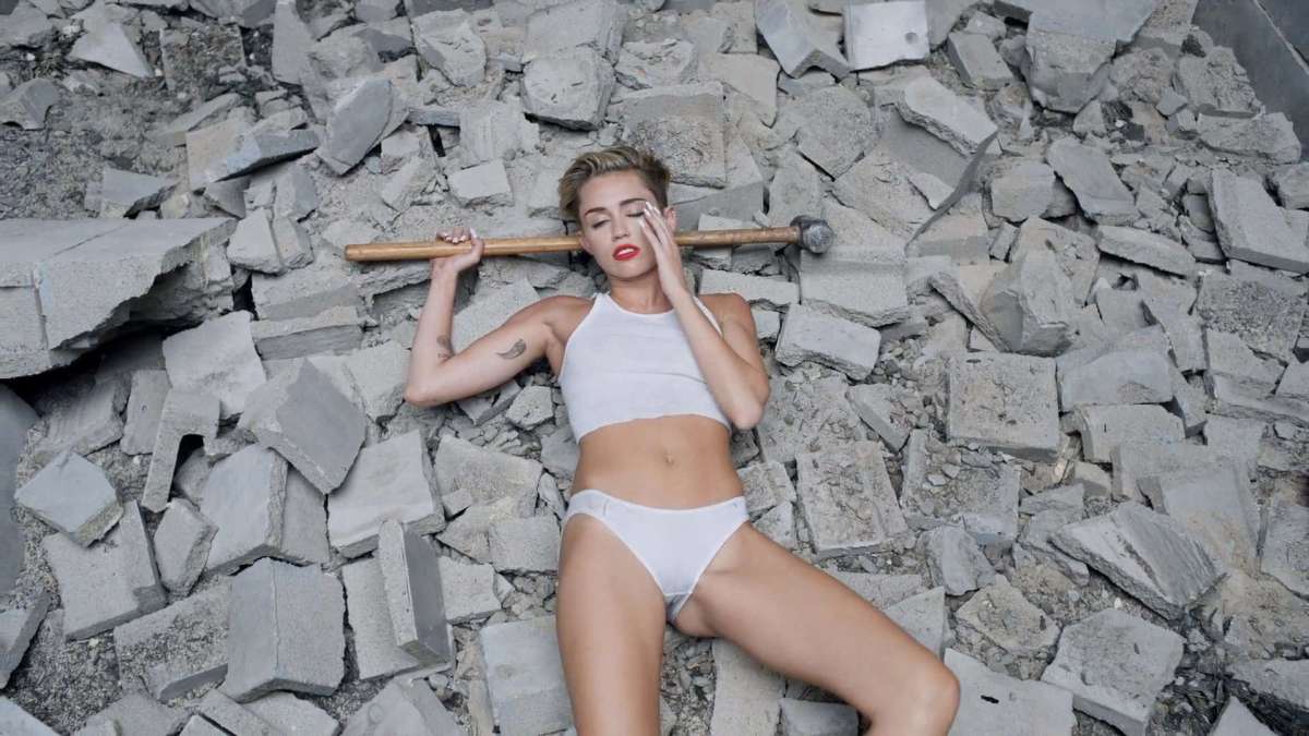 1200px x 675px - Let's All Write Open Letters To Miley Cyrus And Also Your Mom Forever And  Ever | Autostraddle