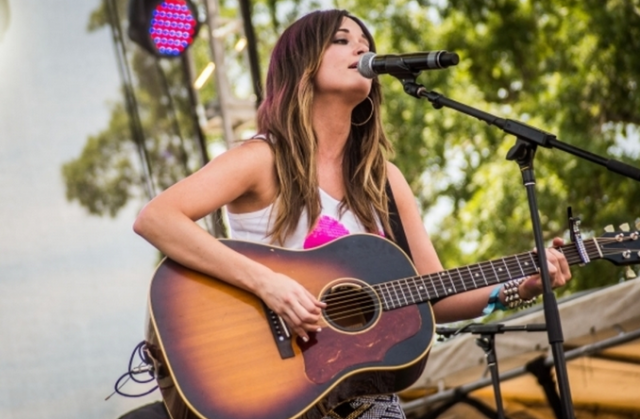 8 Reasons Kacey Musgraves Is Your New Fave: A Kacey Musgraves 