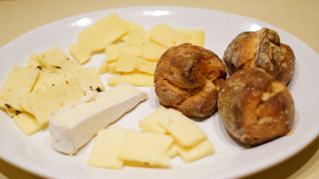 carmen-haus-meeting-cheese