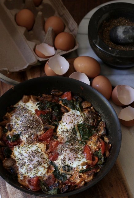 zaatar-baked-shakshouka-eggs