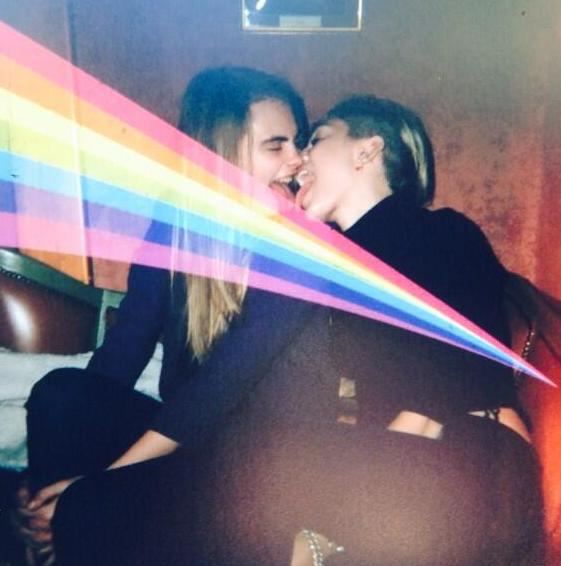 561px x 566px - Miley Cyrus Is Not Heterosexual, So | Autostraddle