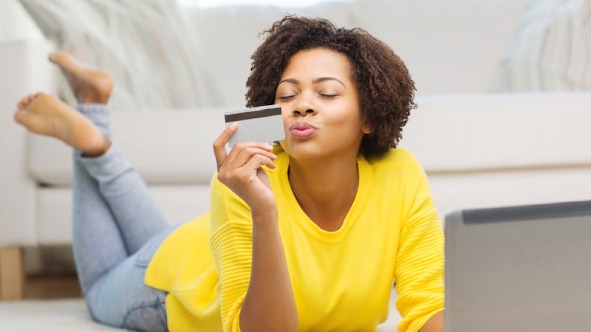 how-to-get-your-first-credit-card-and-stay-out-of-debt