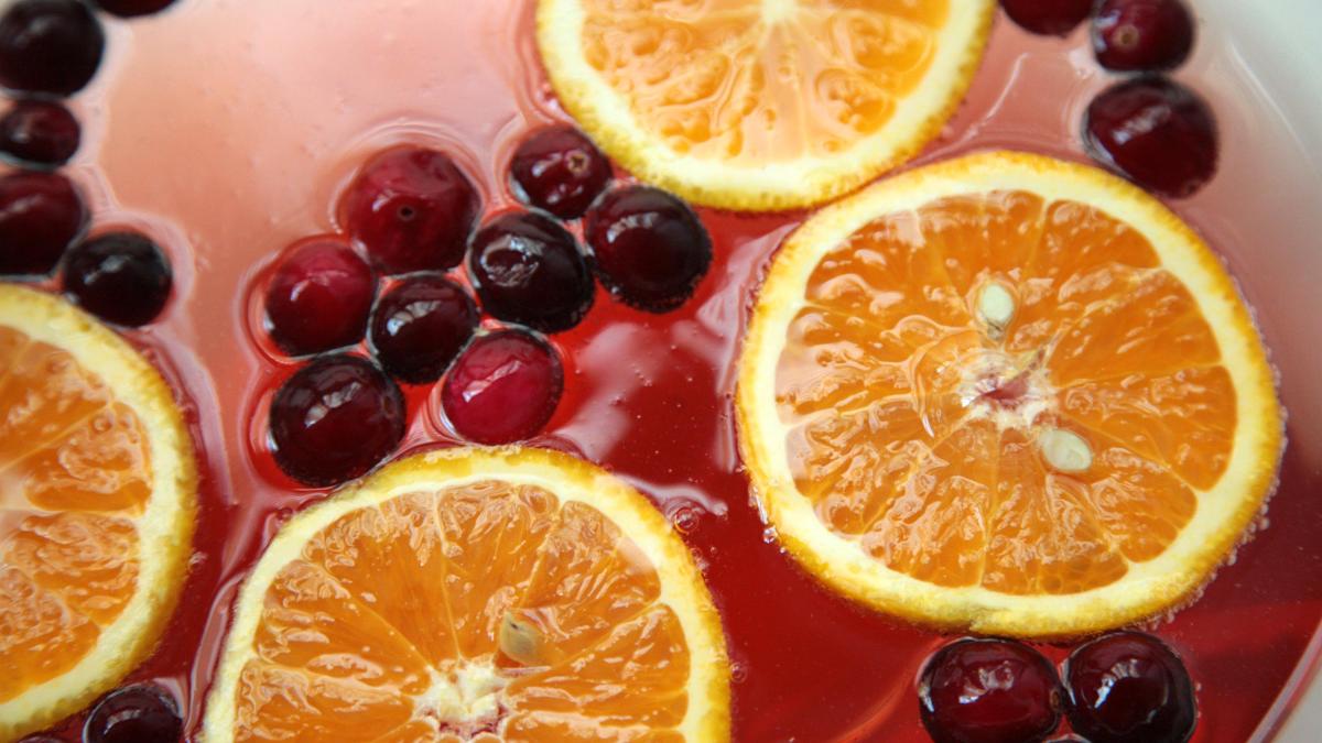 vodka-party-punch-is-a-simple-fruit-punch-for-parties-and-celebrations