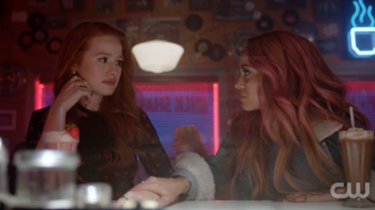 Boob(s On Your) Tube: Cheryl Blossom Finally Experiences The Sapphic ...