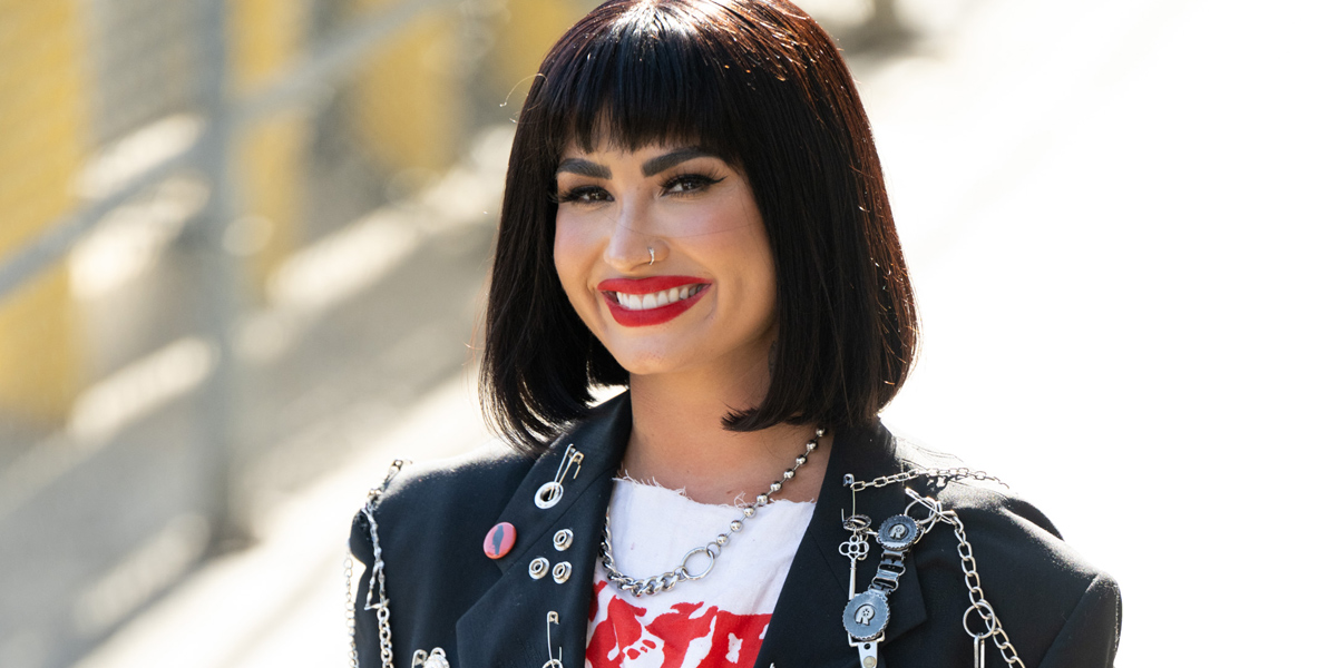 1200px x 600px - Demi Lovato Is Using She/Her Pronouns Again, Talks Being \