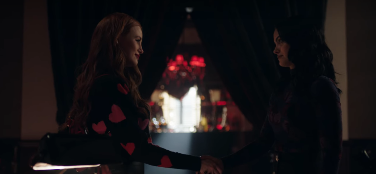 Cheryl and Veronica shake hands on Riverdale