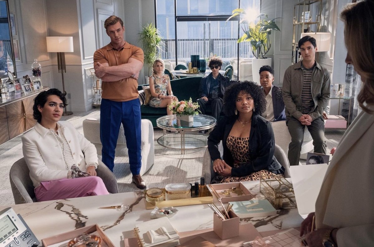 everyone in an office in 'glamorous"