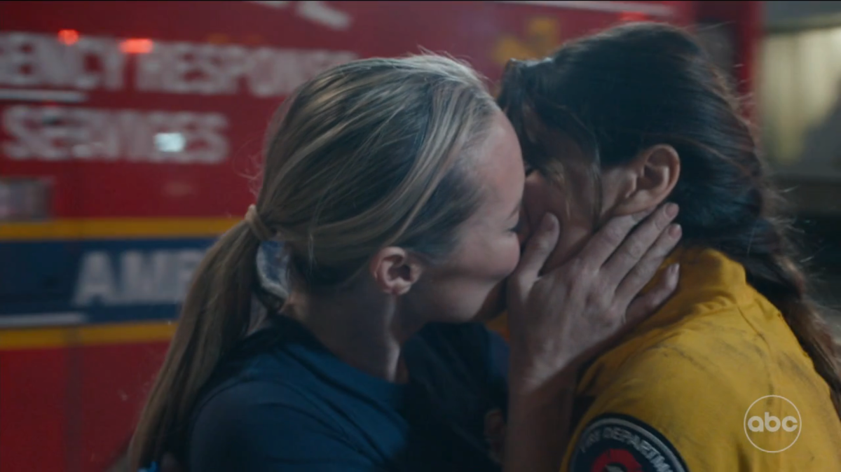 station 19 kiss