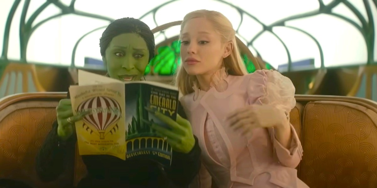 glinda and elphaba on the train