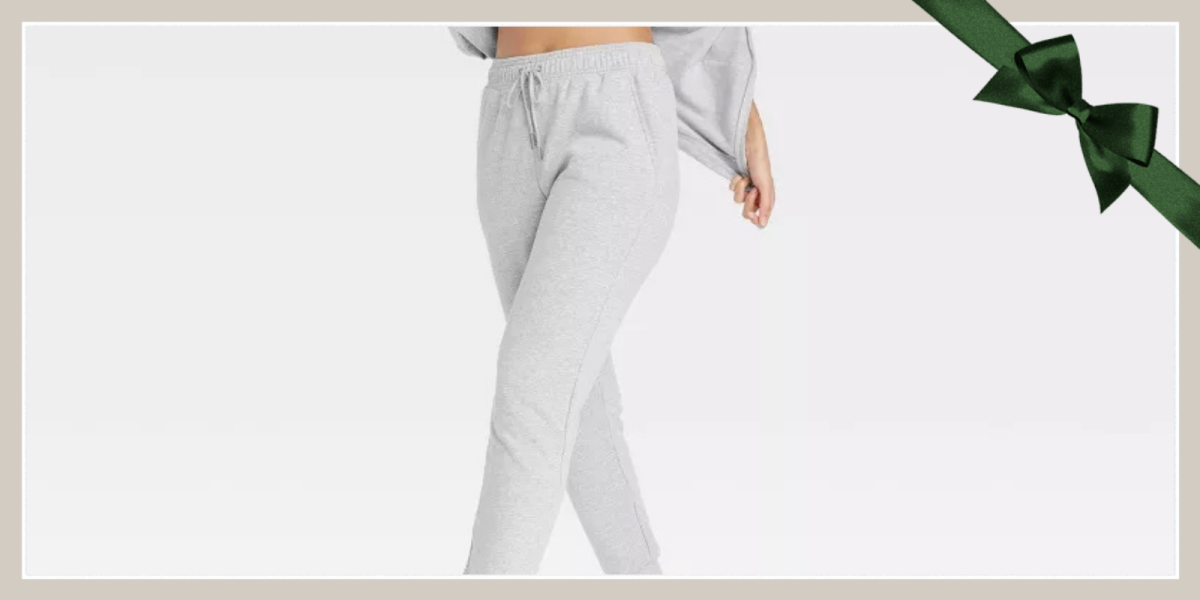 gray sweatpants