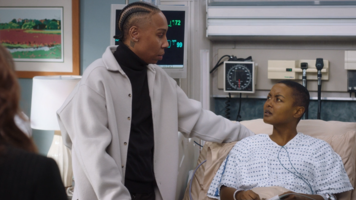 lena waithe on greys anatomy as evynne moore with her wife tasha