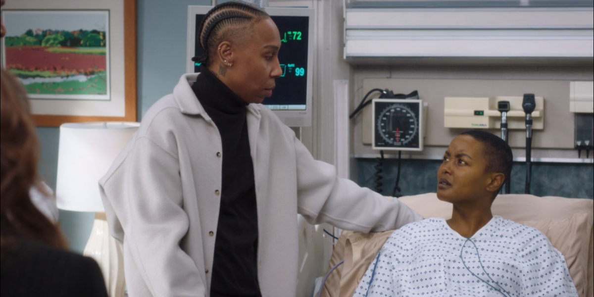 lena waithe on greys anatomy as dr evynne more standing at her wife tasha'a bedside